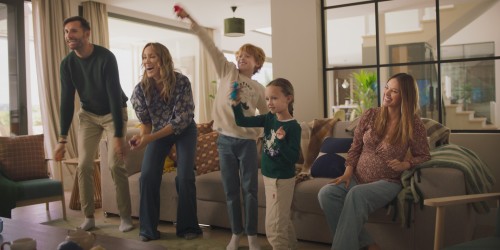 El mejor regalo, pasar tiempo juntos: Rudy Fernández y Helen Lindes protagonizan el spot navideño de Nintendo Switch